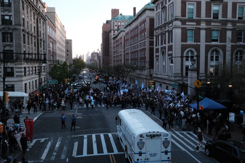 Hundreds of pro-Israel counter-protesters fill Broadway at W 116th Street outside Columbia University